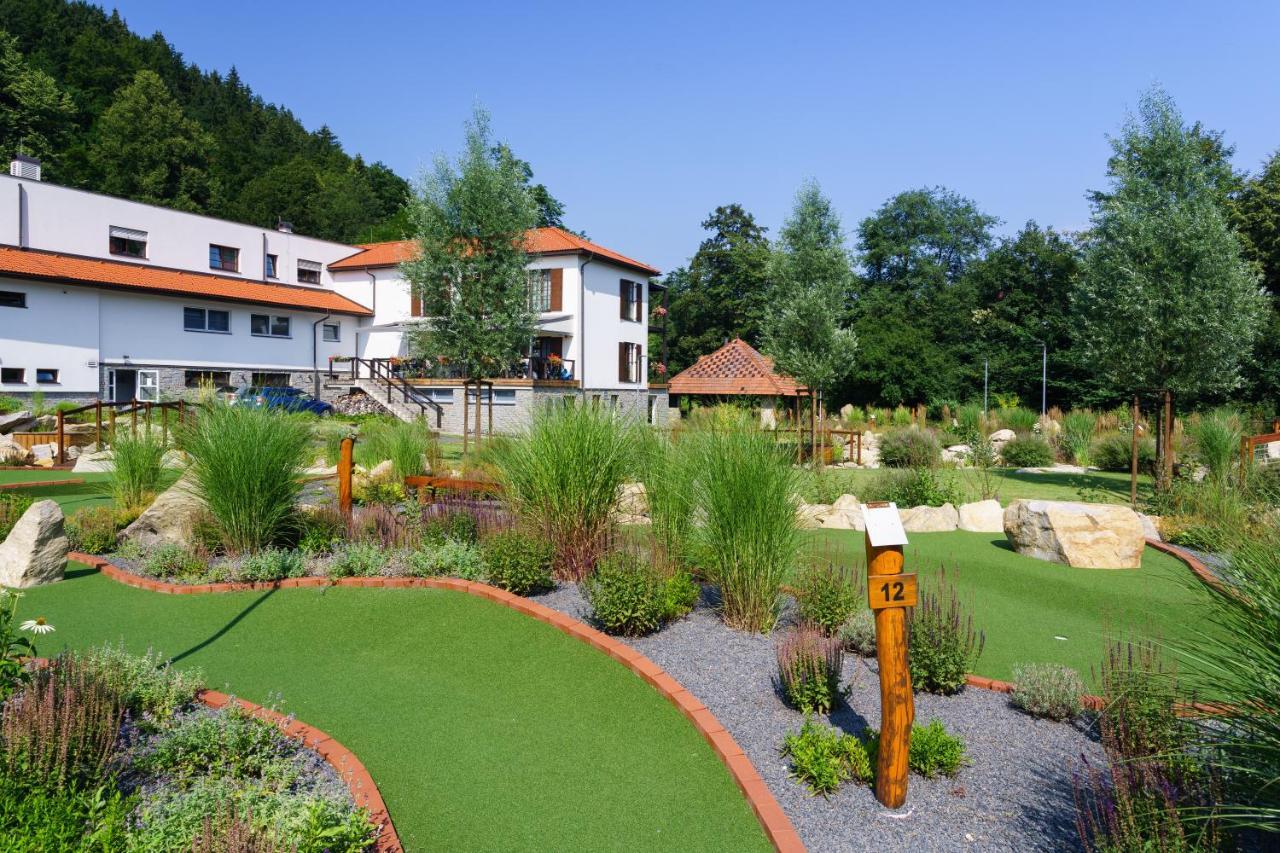 Hotel A Restaurace U Vychopnu 3*