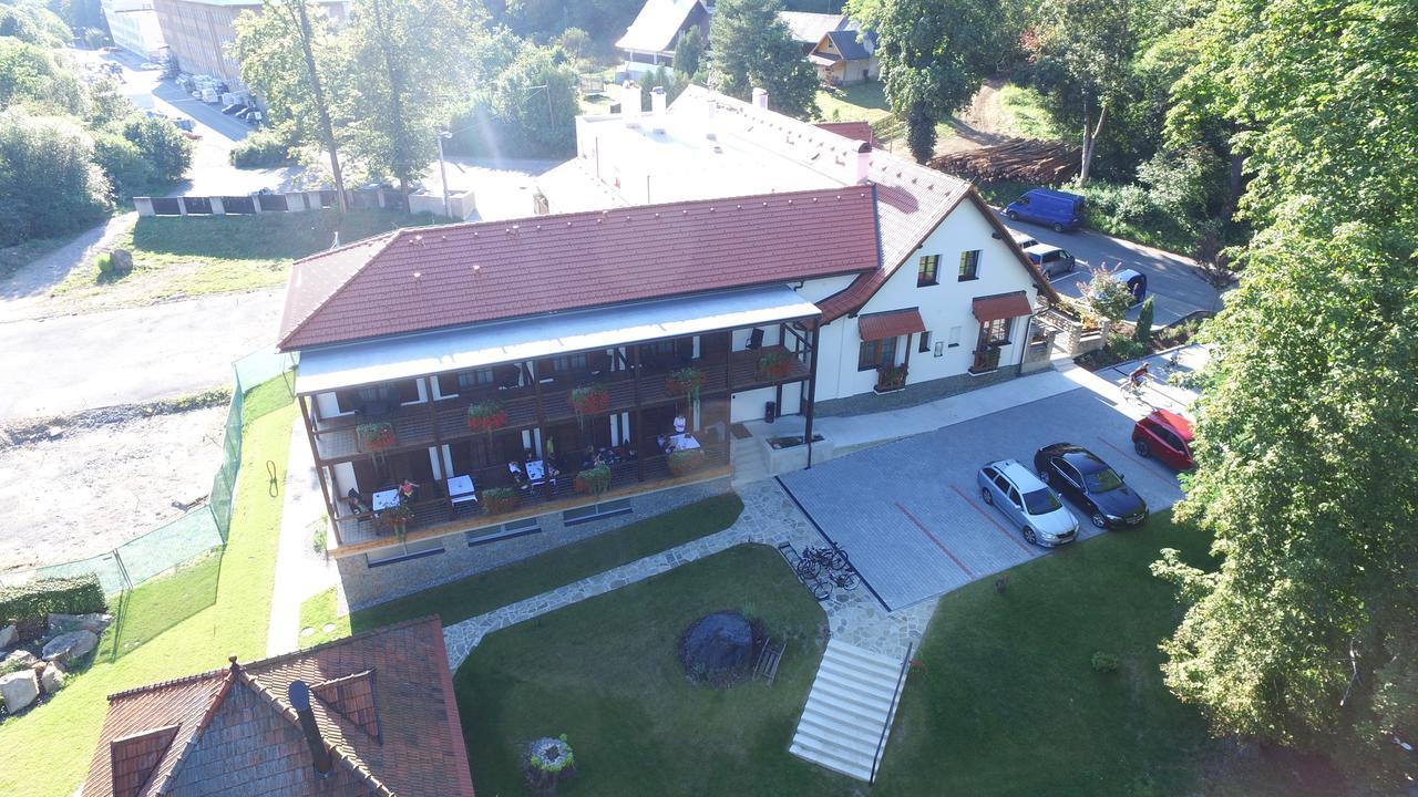 A Restaurace U Vychopnu 3*